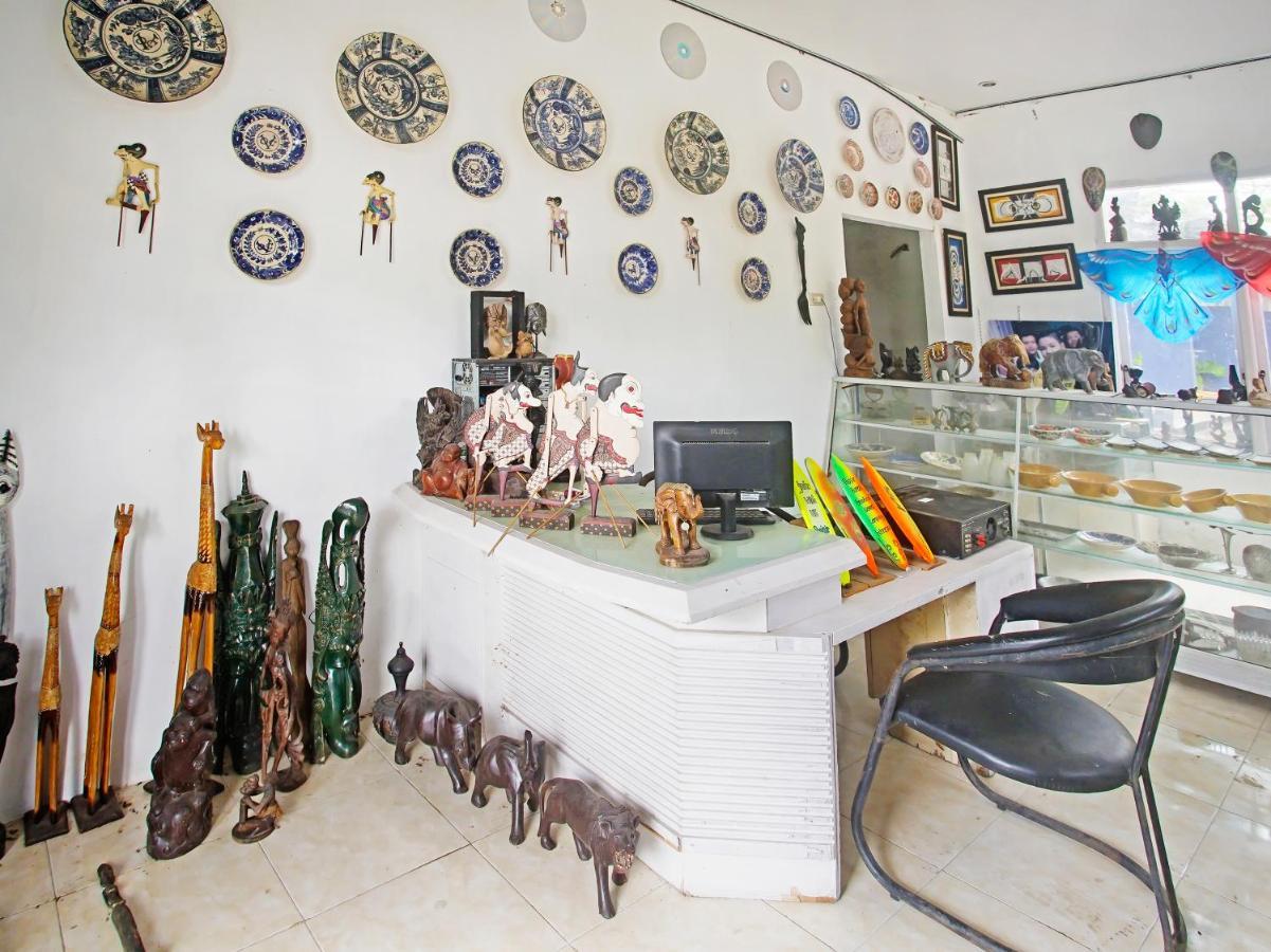 Oyo 90229 Fidel Caestro Homestay Kotadalem Extérieur photo